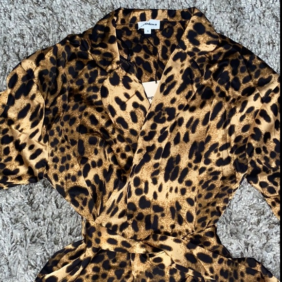 SUPERDOWN LEOPARD PRINT ROBE S - Picture 4 of 8